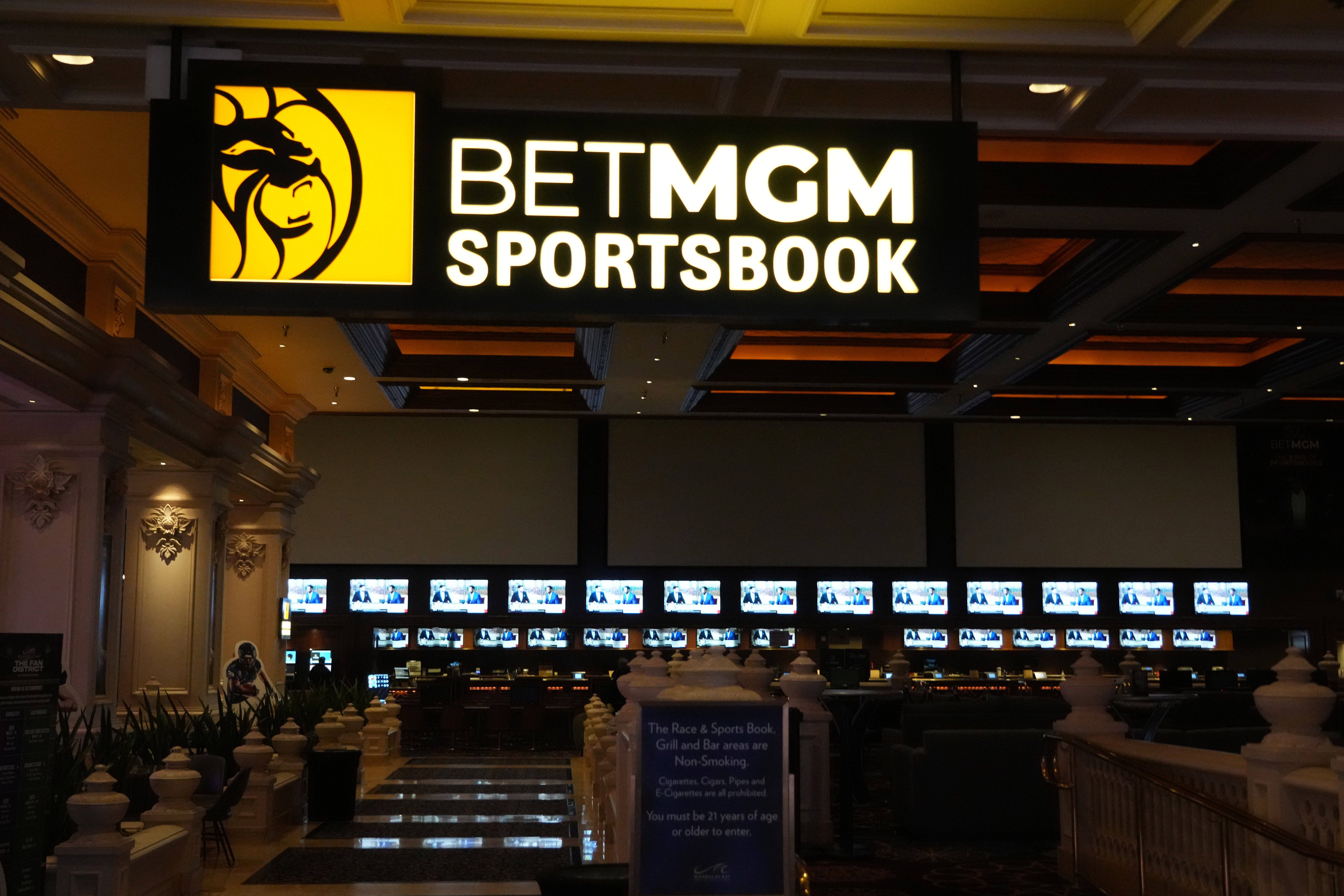 The BetMGM Underscoreg at the Mandalay Bay resort and casino as we look at the details of a couple of iCasino jackpots hit on BetMGM apps