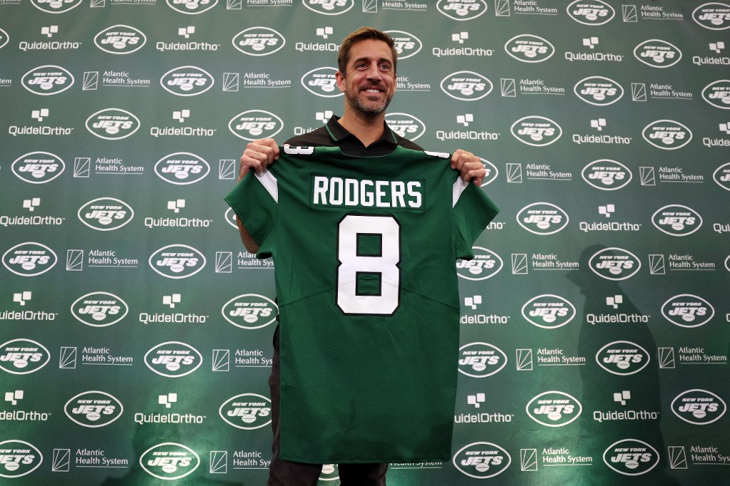 Quarterback Aaron Rodgers highlights our look at the top futures odds and predictions for the New York Jets to miss the playoffs during the 2023 season.