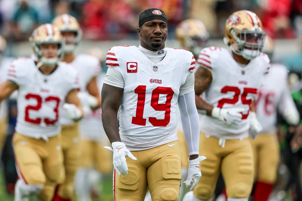 Deebo Samuel of the San Francisco 49ers enters the field against the Jacksonville Jaguars, and we offer new U.S. bettors our exclusive Caesars promo code for Ravens vs. 49ers.