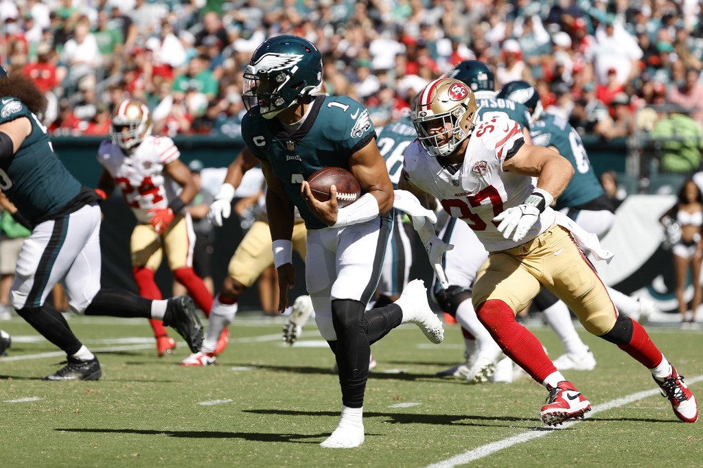 Jalen Hurts #1 of the Philadelphia Eagles rushes the ball against the San Francisco 49ers at Lincoln Financial Field on Sept. 19, 2021.