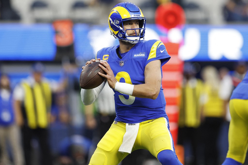 Matthew Stafford of the Los Angeles Rams passes the ball in the NFC Championship Game against the San Francisco 49ers. 