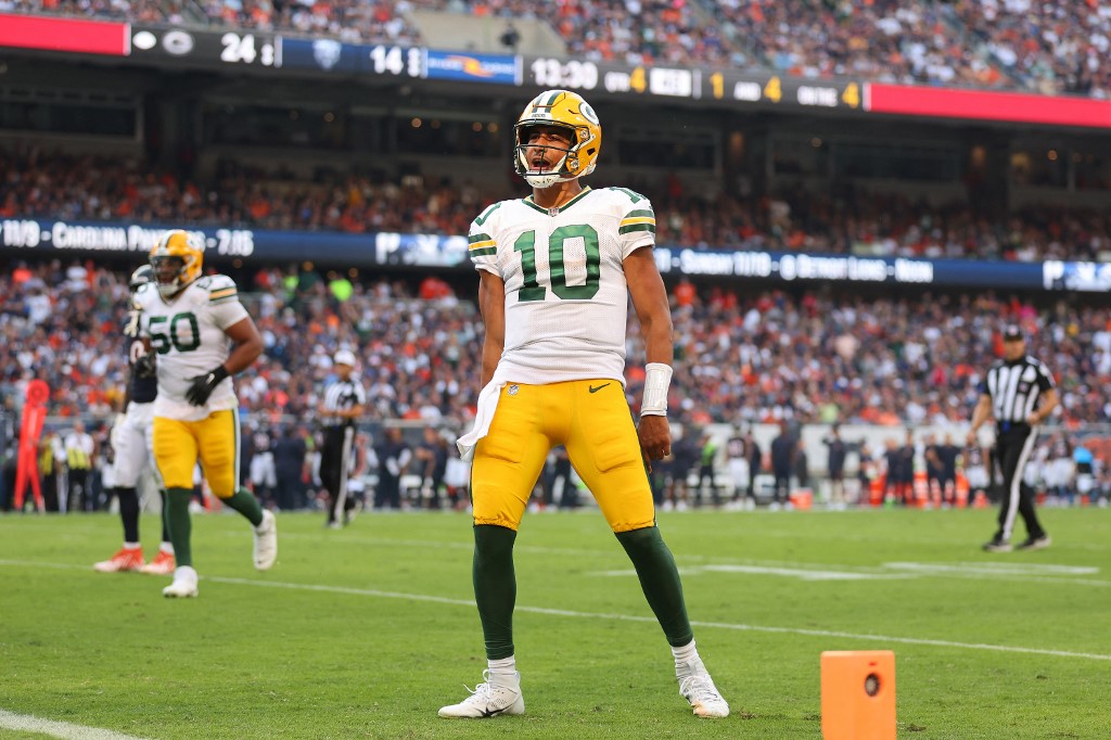 The Green Bay Packers and quarterback Jordan Love are a road favorite over the New York Giants in the NFL Week 14 odds & betting lines.