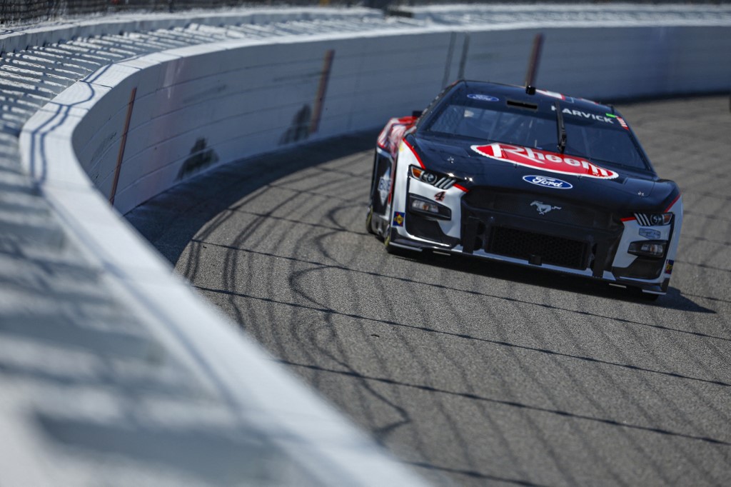 Kevin Harvick features in our Cook Out 400 picks.