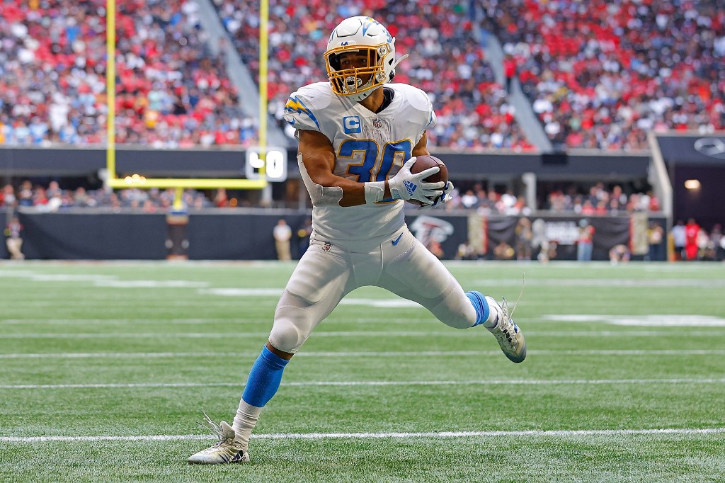 Austin Ekeler of the Los Angeles Chargers scores a touchdown against the Atlanta Falcons, and we offer new U.S. bettors our exclusive BetRivers bonus code for Chargers vs. Jets.