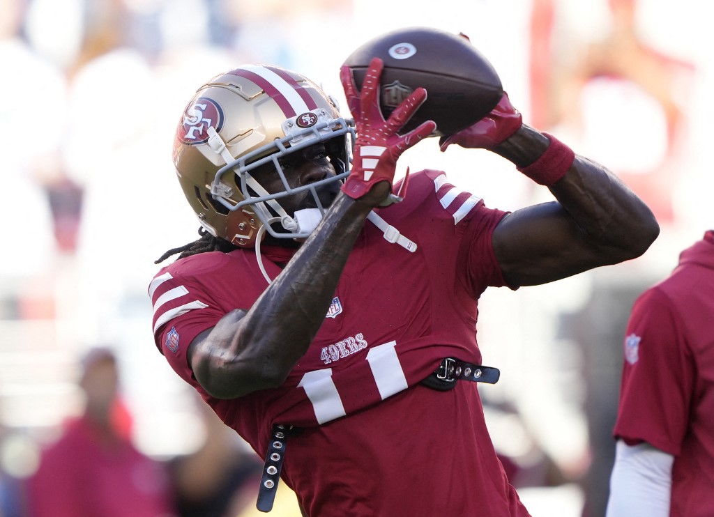 Brandon Aiyuk of the San Francisco 49ers warms up prior to a game against the Dallas Cowboys at Levi's Stadium as we look at our Brandon Aiyuk Super Bowl player props.