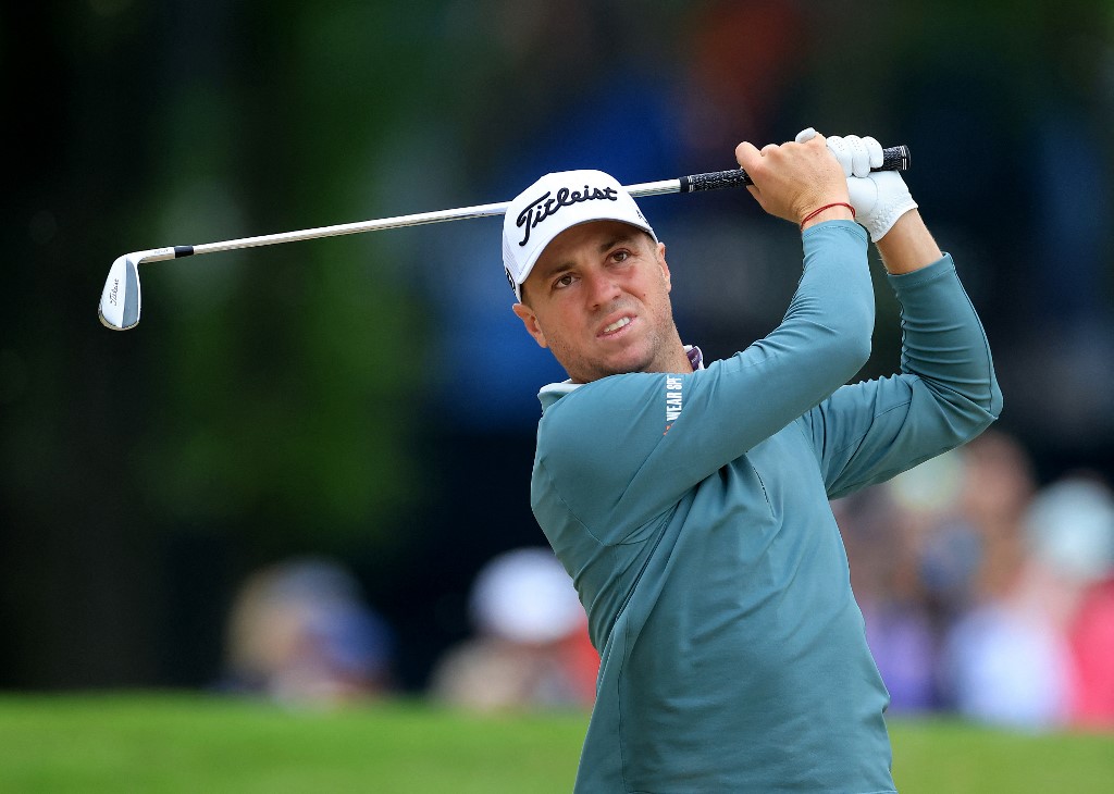 Justin Thomas plays a shot during his final practice round prior to the 2024 PGA Championship, as we discuss Justin Thomas signing with Fanatics Underscoreg.