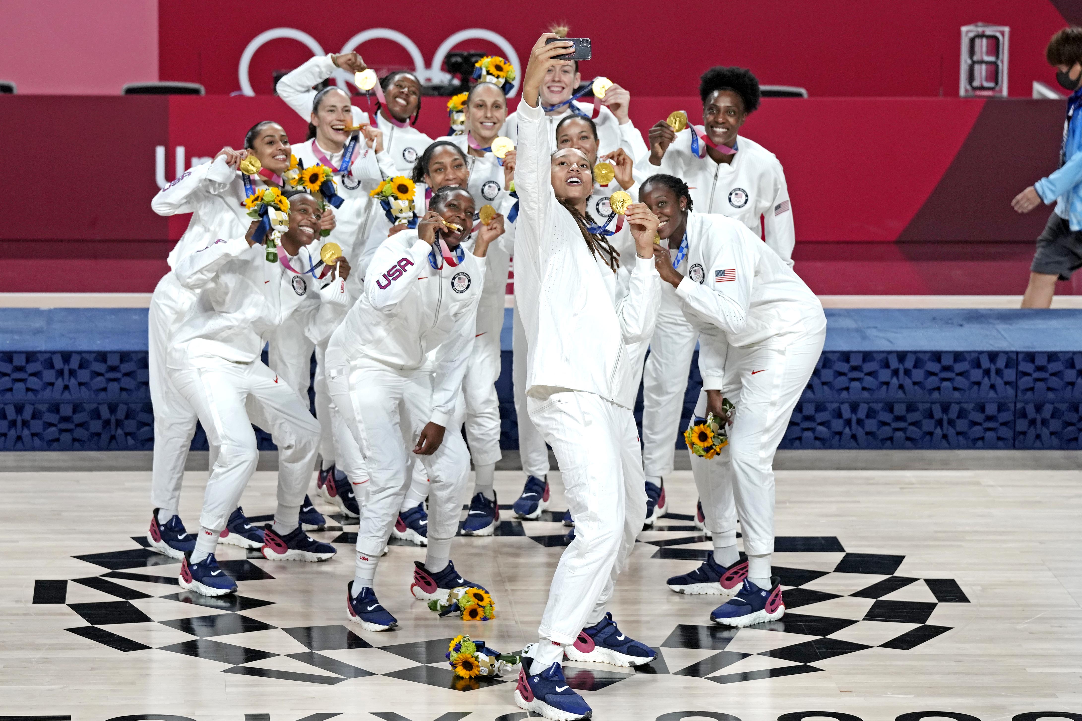 The United States celebrates winning the gold medal as we examine the latest Women's Olympic Basketball Tournament odds for the Paris 2024 Olympics in France.