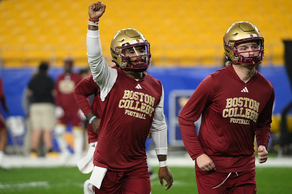 Thomas Castellanos #1 of the Boston College Eagles warms up as we look at DraftKings regulatory problems in Massachusetts.