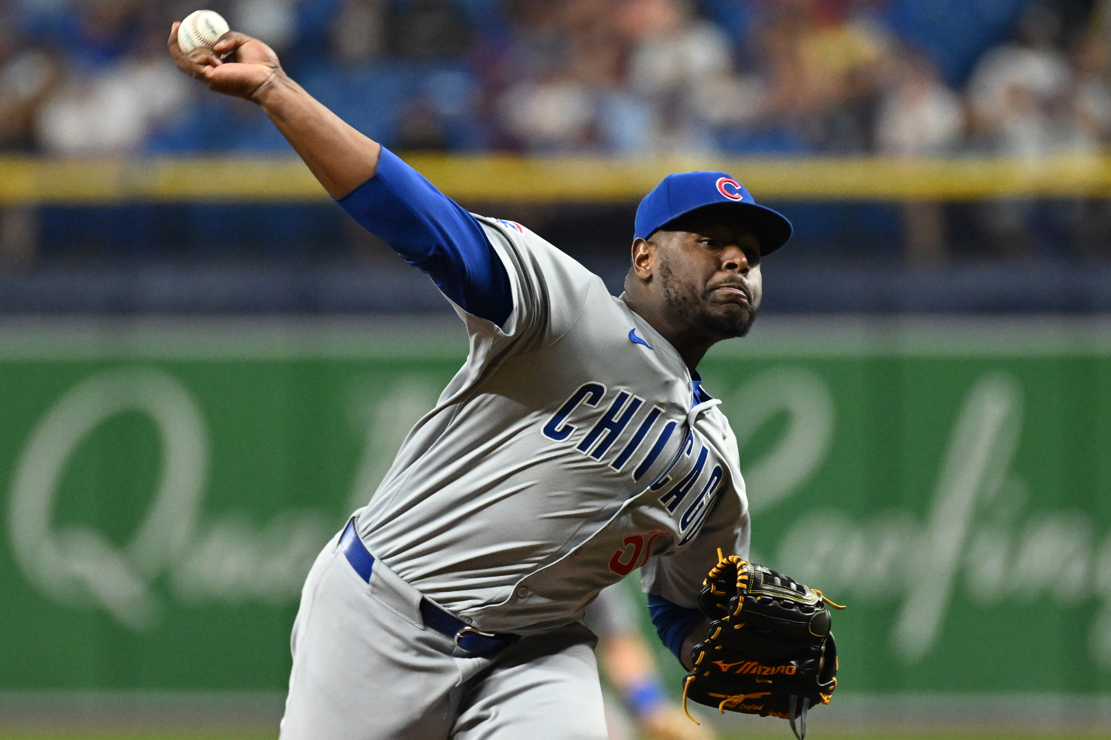 Chicago Cubs relief pitcher Hector Neris throws a pitch as we look at the Illinois sports betting financials for April 2024