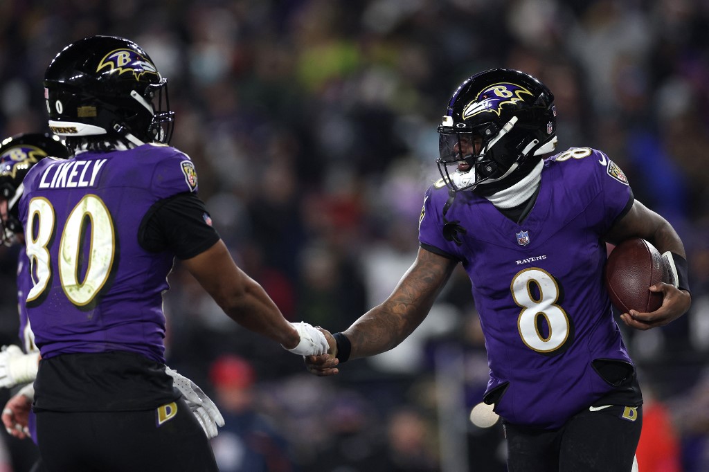 Quarterback Lamar Jackson #8 of the Baltimore Ravens celebrates his touchdown against the Houston Texans as we look at the Maryland sports betting revenue report for January 2024.