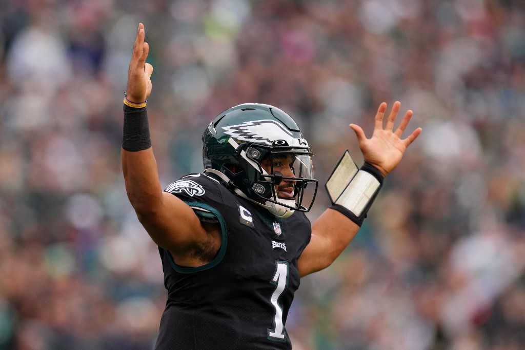 Jalen Hurts of the Philadelphia Eagles reacts after scoring a touchdown during the first quarter against the New Orleans Saints at Lincoln Financial Field on November 21, 2021 in Philadelphia, Pennsylvania. Photo by Mitchell Leff Getty Images via AFP.
